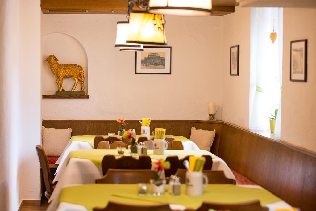 Gasthof Zum Lamm Hotel Garmisch-Partenkirchen Ngoại thất bức ảnh